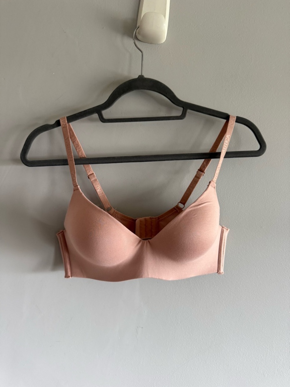 Nautica Intimates T Shirt Bra 36B Nude Wireless Smooth Cup Everyday
